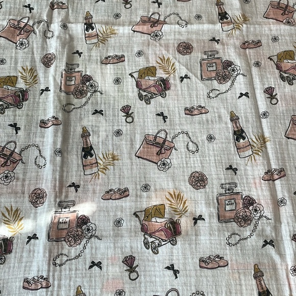 LITTLE HOMETOWN MUSLIN SWADDLE CHAMPAGNE DREAMS - Picture 2 of 4